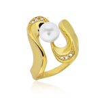 Cubic Zircon & Pearl Ring in 14K Yellow Gold