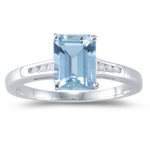 0.06 Ct Diamond & 1.40 Cts AA Aquamarine Ring in 14K White Gold