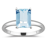 1.40 Cts Aquamarine Solitaire Ring in 14K White Gold