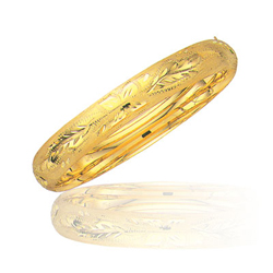 Classic Bangle in 14K Yellow Gold