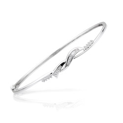 0.33-0.37 Cts  SI2 - I1 clarity and I-J color Diamond Bangle in 18K White Gold