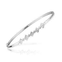 0.43-0.50 Cts  SI2 - I1 clarity and I-J color Diamond Bangle in 18K White Gold