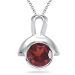 1.00 Ct of 6 mm AA Round Garnet Solitaire Pendant in Silver