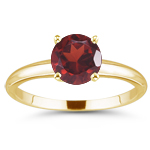 1.25 Cts Garnet Solitaire Ring in 18K Yellow Gold
