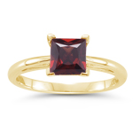 1.26 Cts Garnet Solitaire Ring in 14K Yellow Gold