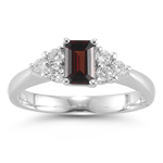 0.60 Cts Diamond & 2.79 Cts Garnet Ring in Platinum